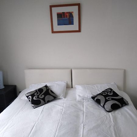 Room In Luxurious Penthouse Apartment London Exteriör bild